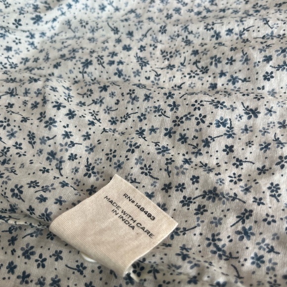 Dôen white and blue crop top XS - Picture 8 of 8